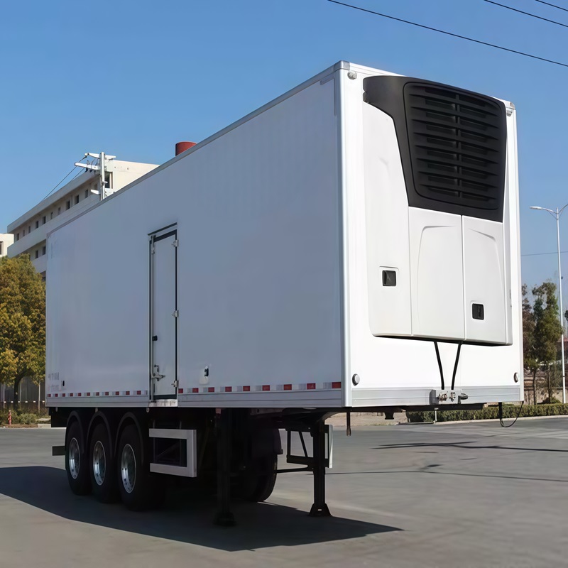 refrigerated truck - Image 8