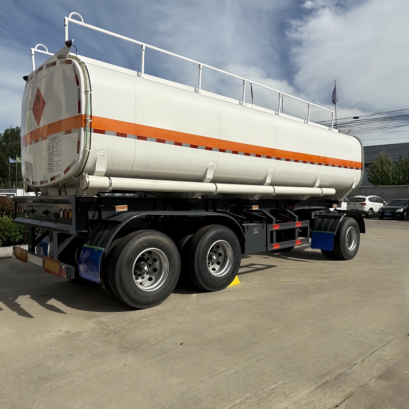 Oil tank semi-trailer