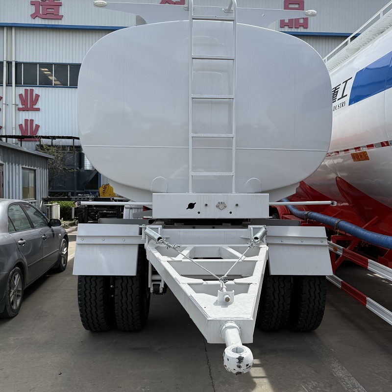 Oil tank semi-trailer - Image 6